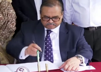Bangladeshi Chief Justice resigns amid pressure from protesters