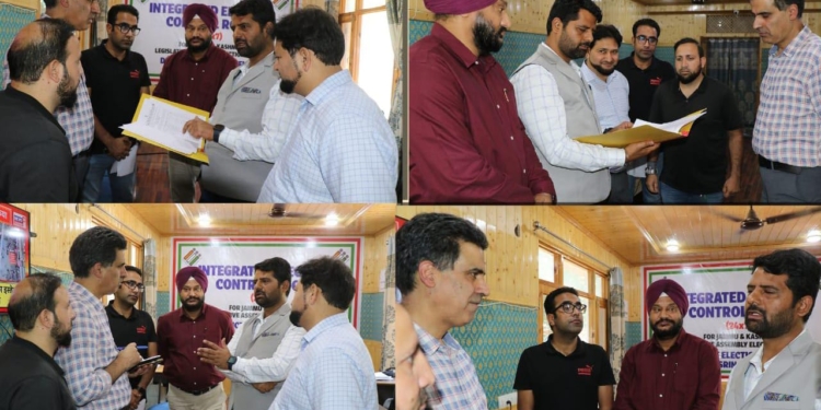 Assembly Elections-2024: General Observer for Srinagar Rajan Vishal visits MCMC, reviews working, functioning