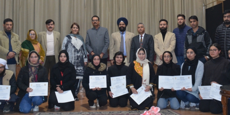 Audit Week 2024 : Awareness Seminar for Pensioners and attractive debate held in Government college of Education by PAG, Jammu and Kashmir