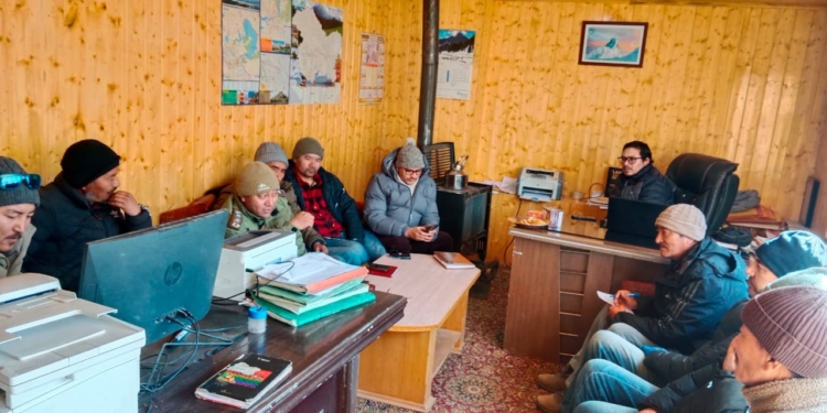 Incharge SDM Zanskar chairs meeting to plan Christmas, New Year, Losar celebrations