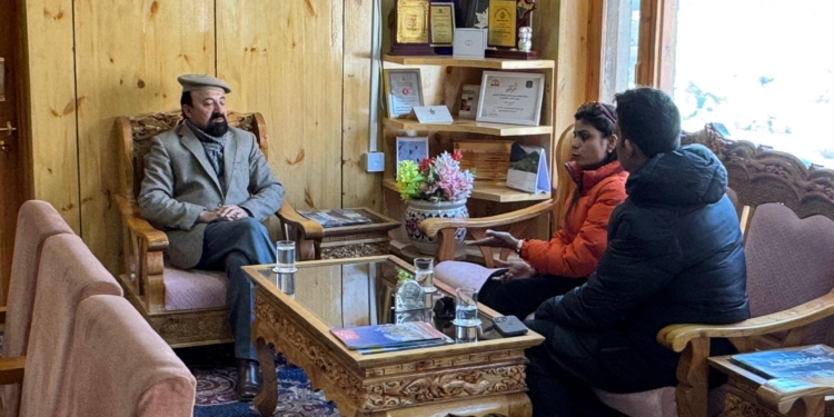 Bhupesh Choudhary, Shashanka Ala call on CEC Dr Mohd Jaffer Akhoon in Kargil