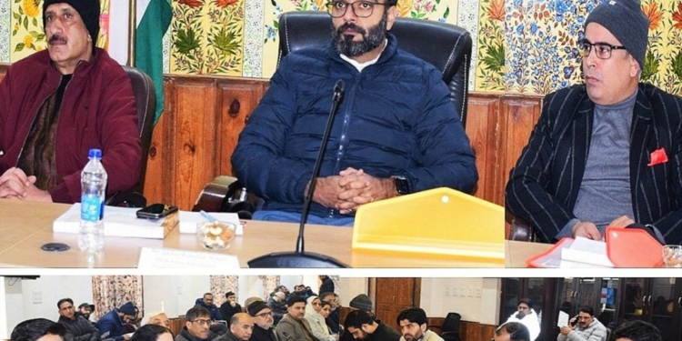 MP Agha Syed Ruhullah Mehdi chairs DISHA meeting of Srinagar