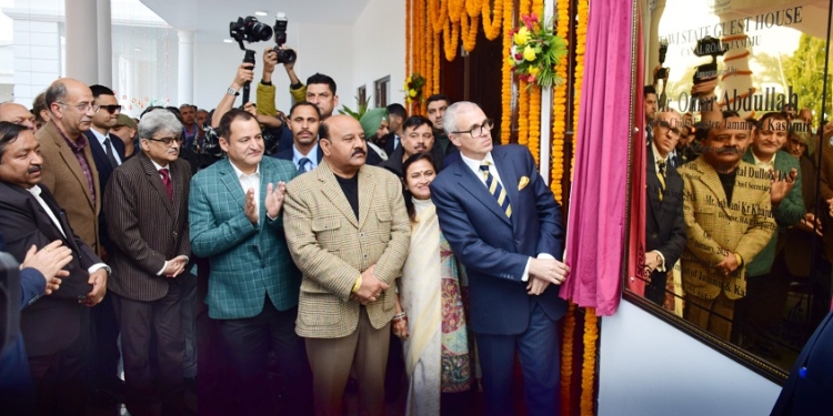 CM Omar Abdullah reviews implementation of Schemes of Jal Shakti Department