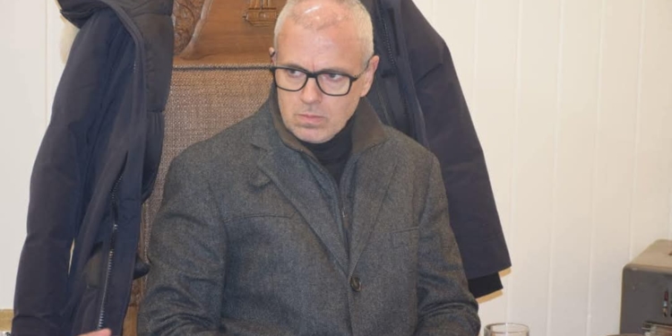 CM Omar Abdullah secures approval for housing aid to fire-affected families in Mulwarwan, Kishtwar