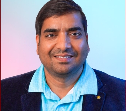 The Insta-Persuasion: Insights from Vikas Agarwal on Why You’re Buying What Instagram’s Selling