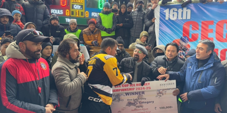 16th CEC Ice Hockey Cup concludes in Kargil, Dr Akhoon congratulates finalist teams
