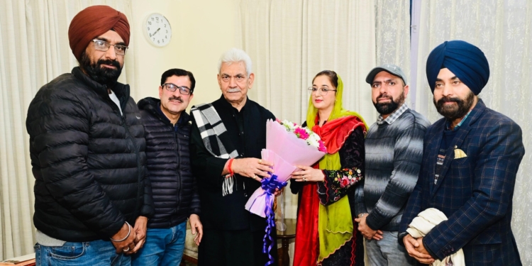 AEJAK, ASMEA present long memorandum of demands to LG Manoj Sinha in marathon meet