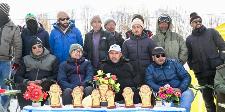 Closing ceremony of 8-day Skiing Course held at Beuru Khar Namsuru