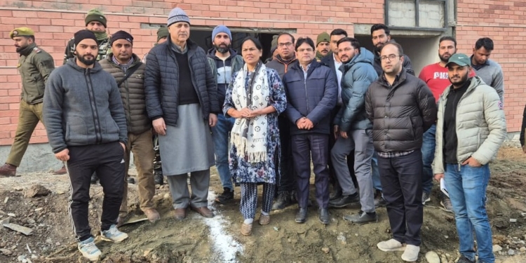 Union Minister reviews construction of ESIC Hospital at Budgam