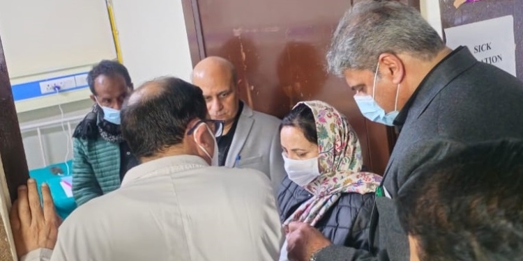 Sakeena Itoo visits GMC Jammu, SMGS Shalamar, enquires about health of Budhal patients