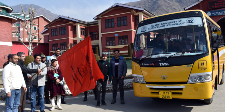 IUST Cricket Team Flagged Off for North Zone Inter-University Tournament