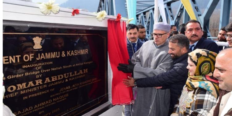 CM Omar Abdullah inaugurates Akhal Bridge at Kangan
