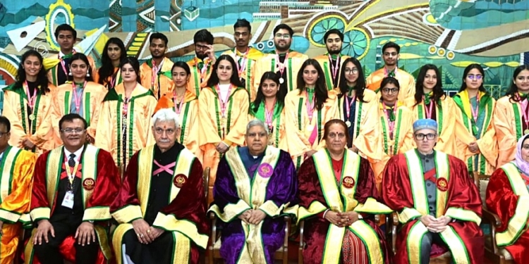 Skills and knowledge must contribute in improving the lives of people: LG Sinha