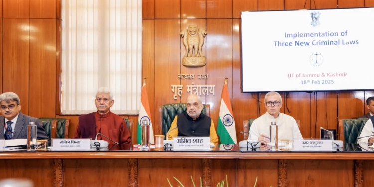 Amit Shah holds meeting with Lieutenant Governor and Chief Minister of Jammu and Kashmir in New Delhi today to review implementation of three new criminal laws