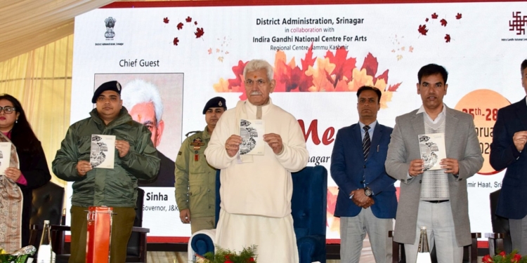 Lieutenant Governor attends Srinagar Heritage Festival at Kashmir Haat