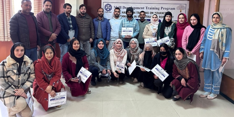 Hands on Training on Advanced Techniques in Industrial Microbiology Concludes at IIIM Srinagar