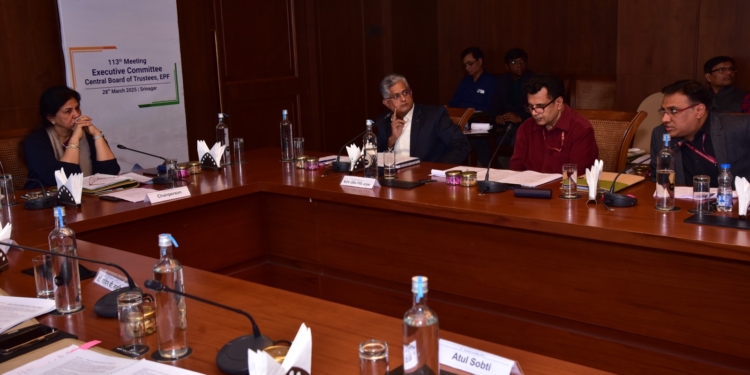113th EPFO Executive Committee meeting reviews progress in implementation of claim settlement through UPI