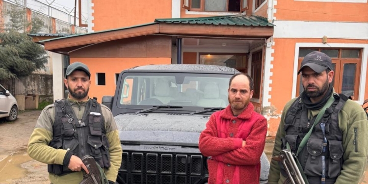 Police arrests drug peddler in Srinagar, contraband substance recovered