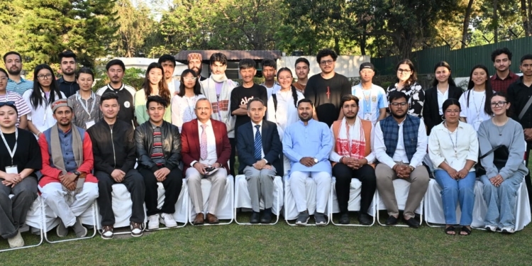 Ladakh students, representatives of SERU program visits High Court of J&K, Ladakh