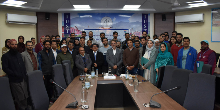 IUST Conducts FDP on Research in a Global Context