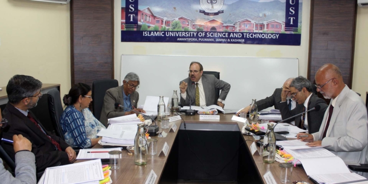 IUST convenes 10th Academic Council, Appving significant initiatives