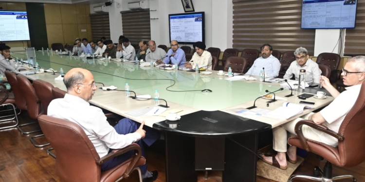 CM Omar Abdullah reviews progress of National Highway projects in J&K