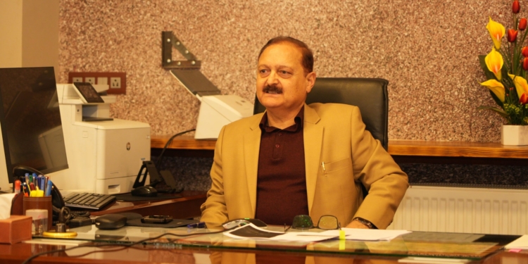 Chief Secretary Dr. Pawan Kotwal Chairs Review Meeting on Hanle Dark Sky Reserve