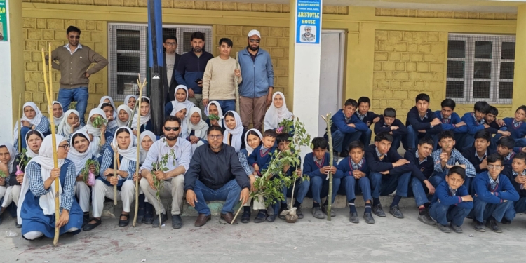 Govt. High School Thasgam Drass Observes World Environment Day 2025 in Collaboration with Indian Army