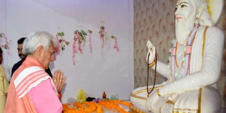 Lieutenant Governor attends commemoration event on Sant Kabir at Bishnah, Jammu