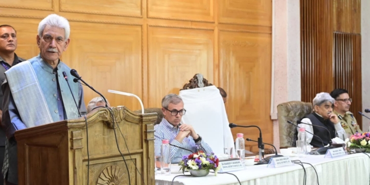 Lieutenant Governor interacts with members of civil society organisations, religious leaders, elected representatives, trade and business community