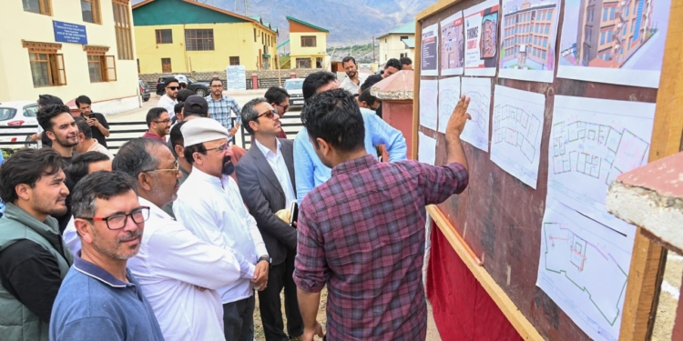 CEC Kargil Lays Foundation Stone for ₹13 Crore Finance Complex at Kurbathang