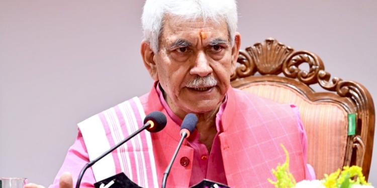 Lieutenant Governor Expressed Gratitude To All Stakeholders Involved In Arrangement of Holy Amarnath Yatra After It Crossed Figure of 4 Lakh Darshans Today