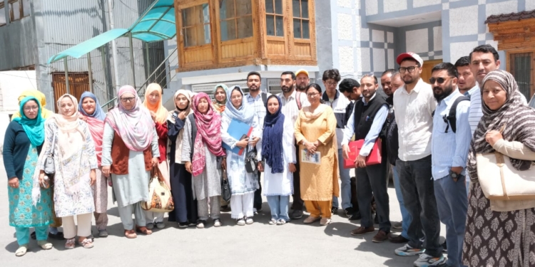 Director S&TW, Tashi Dolma Reviews Status & Implementation of Mission Vatsalya in Kargil 