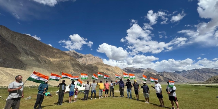 Tourism Department organise Tiranga march in Zanskar
