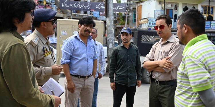 ADC Imteeaz Kacho reviews arrangements for Arbaeen-E- Hussaini in Kargil Town