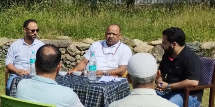 *Director AHS Conducts Field Visit of Integrated Sample Survey in Ganderbal*