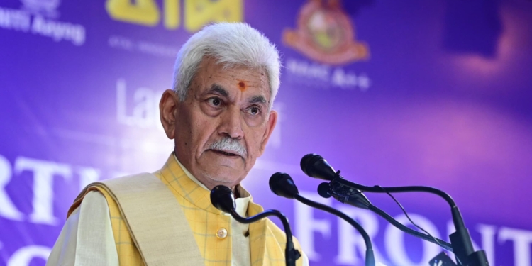 Lieutenant Governor attends launch ceremony of ATL Sarthi at University of Kashmir