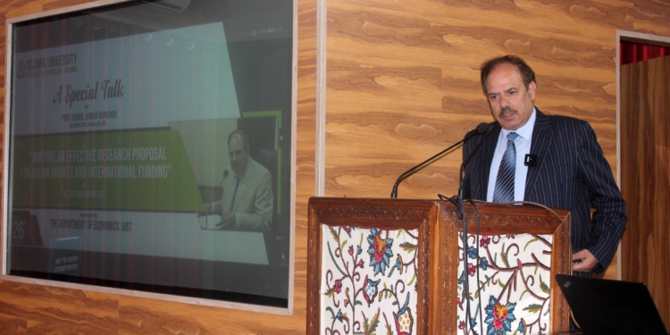 Expert Talk on “Writing an Effective Research Proposal for Major Grants and International Funding” at IUST
