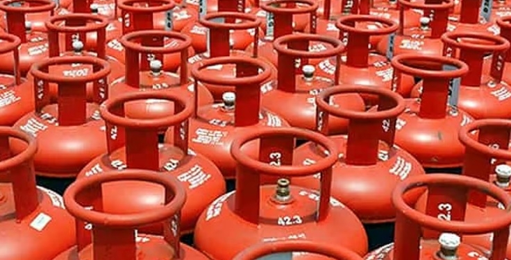 Government approves release of 25 lakh additional LPG connections under Ujjwala