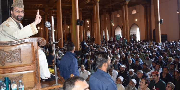 Mirwaiz Urges Humanitarian Review of Detentions; Recalls Shaheed-e-Millat’s Incarceration