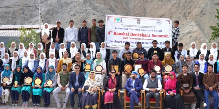 CEC Dr. Jaffer Akhoon Attends 4th Kashual Deekshant Samaroh (Skill Convention Ceremony) at ITI Kargil