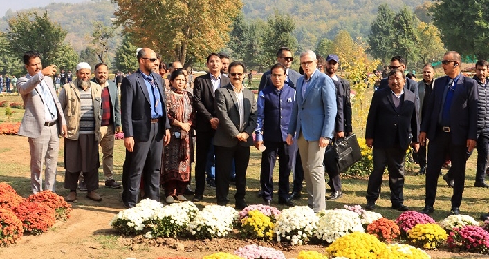 CM Omar Abdullah inaugurates Bagh-e-Gul-e-Dawood — Kashmir’s First Chrysanthemum Theme Garden
