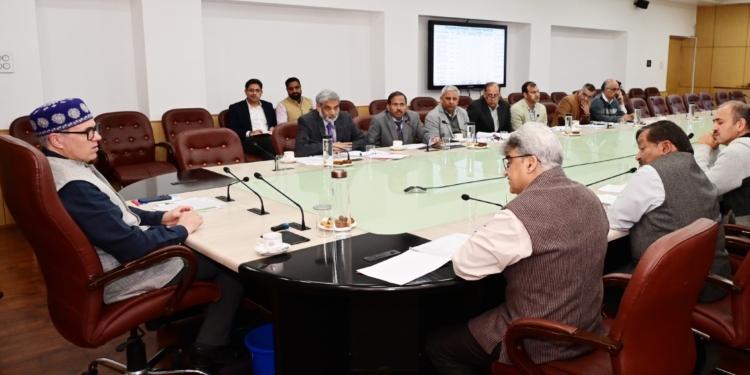 CM Omar Abdullah reviews progress in completion of Revenue Department projects, calls for early execution of pending works