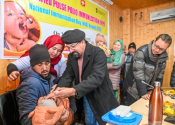 CEC Dr. Jaffer Akhoon kick-starts Intensified Pulse Polio Immunization Programme in Kargil