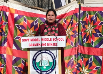 Administrative Secretary, School Education Reviews Schools in Kargil; Launches Winter Classes