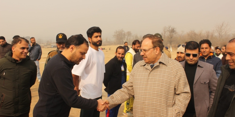 6th Vice Chancellor’s Rolling Trophy Cricket Tournament (Employees) Inaugurated at IUST