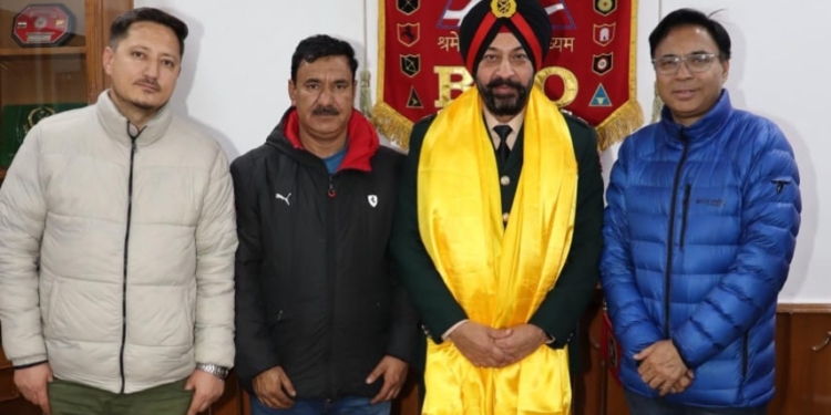 MP Ladakh discuss Developmental Issues of Drass with DG BRO in Delhi