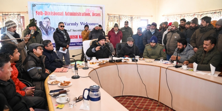 Chief Secretary Ladakh Visits Zero Point, Zojila Tunnel Eastern Portal and Kargil War Memorial; Interacts with Public at Drass