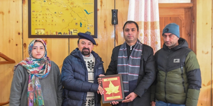 ICICI Bank’s New Branch Manager Calls on CEC Kargil, Discusses CSR Support for Education and Health