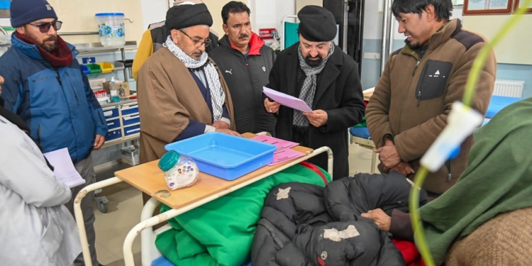 CEC Kargil Inspects Healthcare and Administrative Facilities During Chiktan Visit